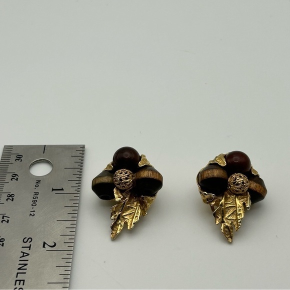 Vintage Arthur Pepper Gold Tone Leaves & Brown Beads Statement Clip On Earrings - Picture 5 of 8